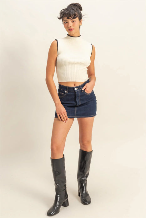 Contrast Trim Sleeveless Sweater Top