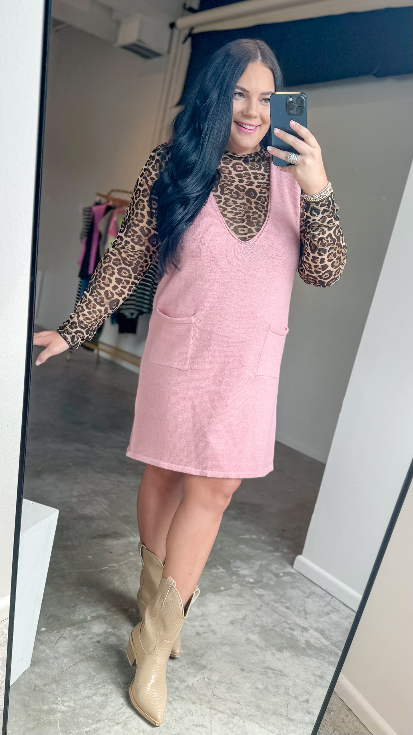 ROSE PINK DEEP V-NECK SWEATER DRESS