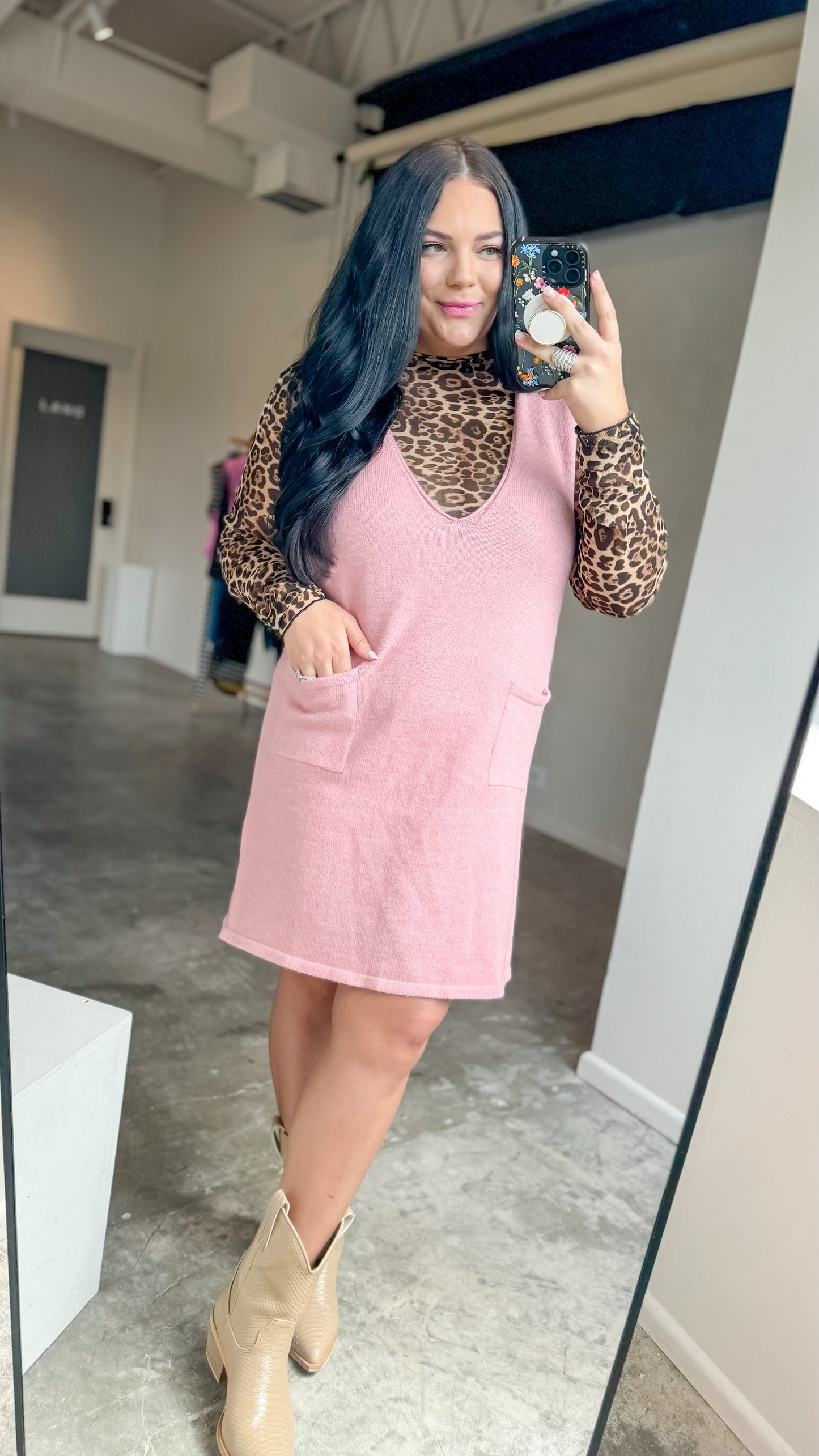 ROSE PINK DEEP V-NECK SWEATER DRESS