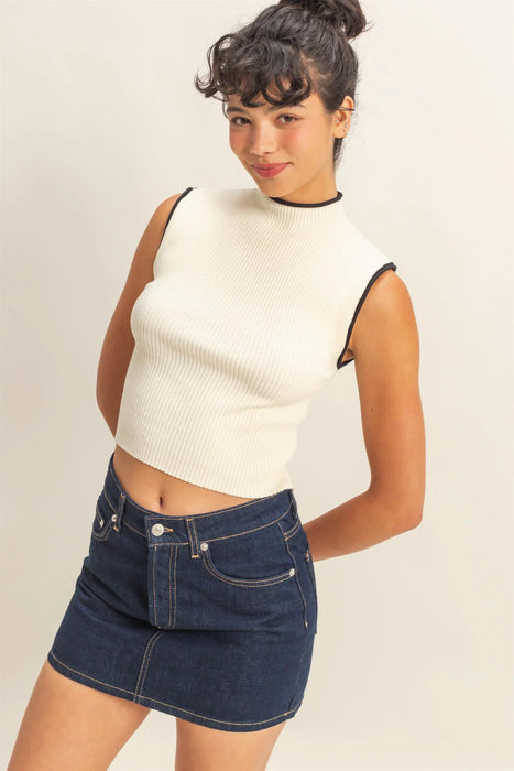 Contrast Trim Sleeveless Sweater Top
